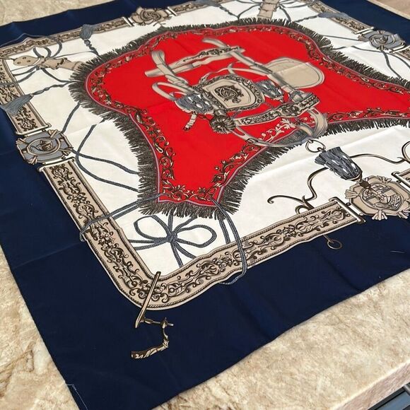 VOLVO FLYGVOLVO Silk Equestrian Scarf - Picture 2 of 6